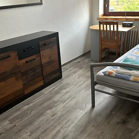 Gaestehaus, Robert Maschstr 10 *