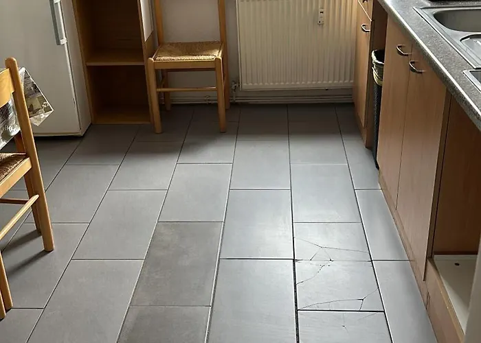 Gaestehaus, Robert Maschstr 10 *